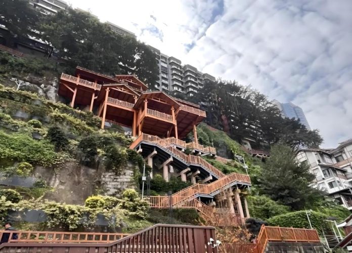 Walking the Layers of Old Chongqing