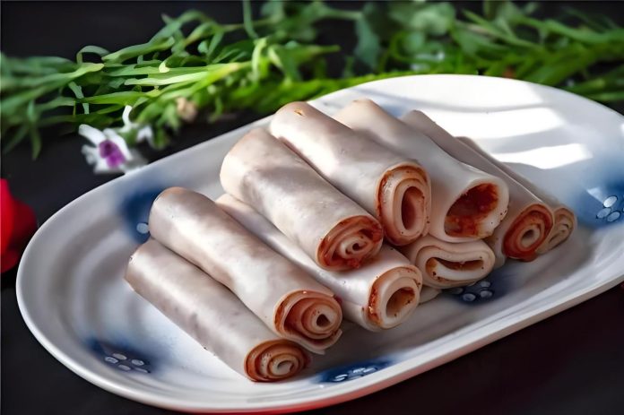Yangbi Rice Rolls with Walnut Sauce
