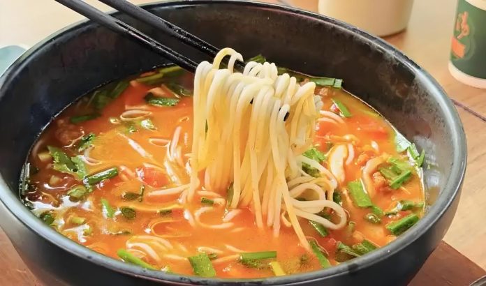 Crossing the Bridge Rice Noodles