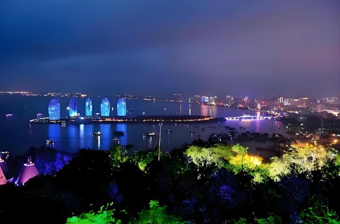 Luhuitou at Night