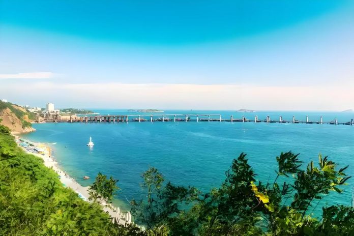 Coastal Beauty on Binhai Road