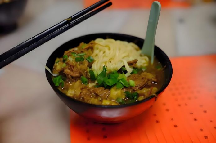 Beef Brisket Noodles at Kau Kee